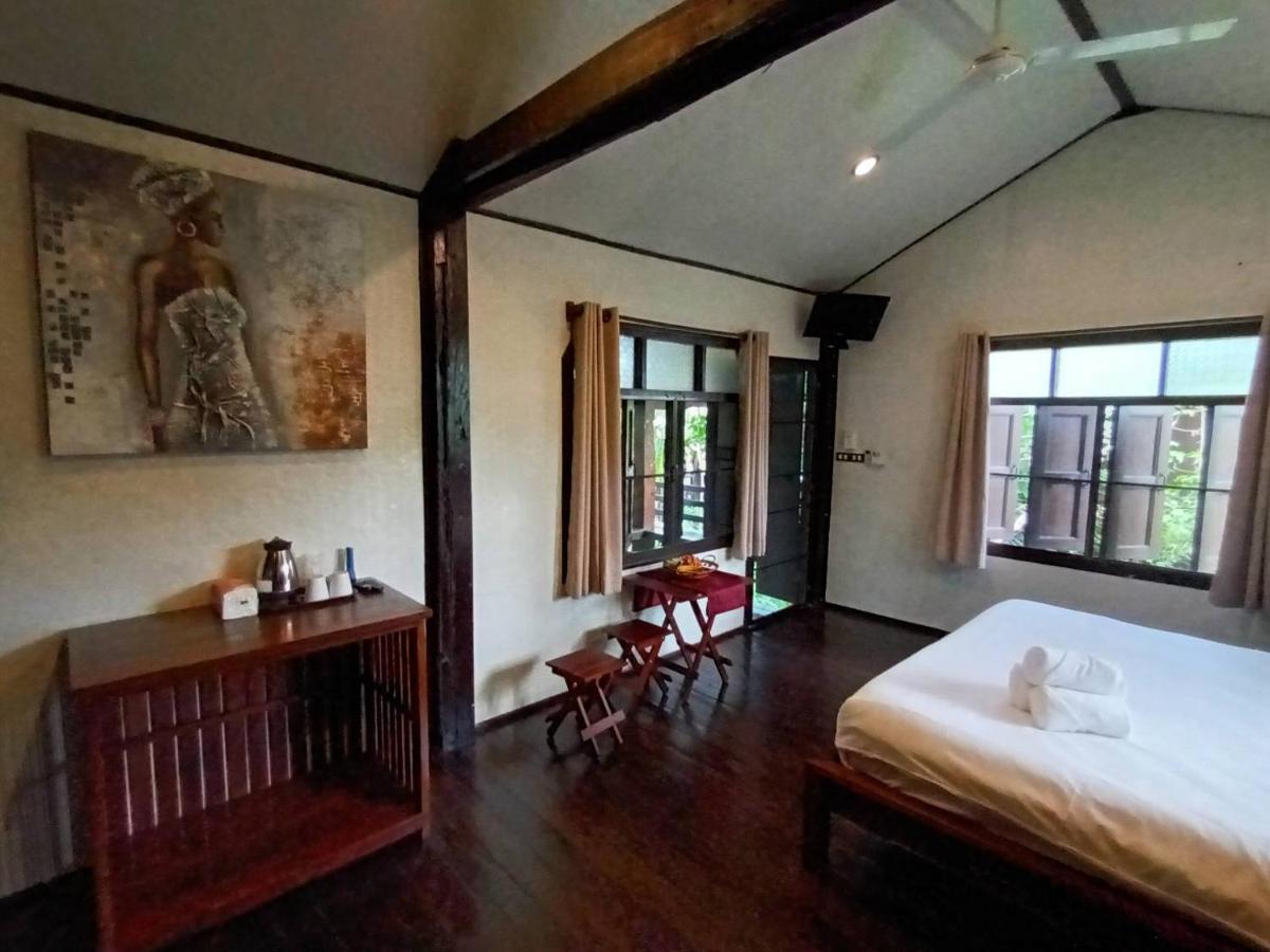 Little Village Chiang Mai Hang Dong Exterior photo
