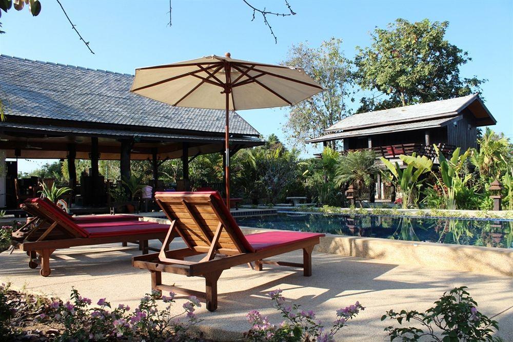 Little Village Chiang Mai Hang Dong Exterior photo