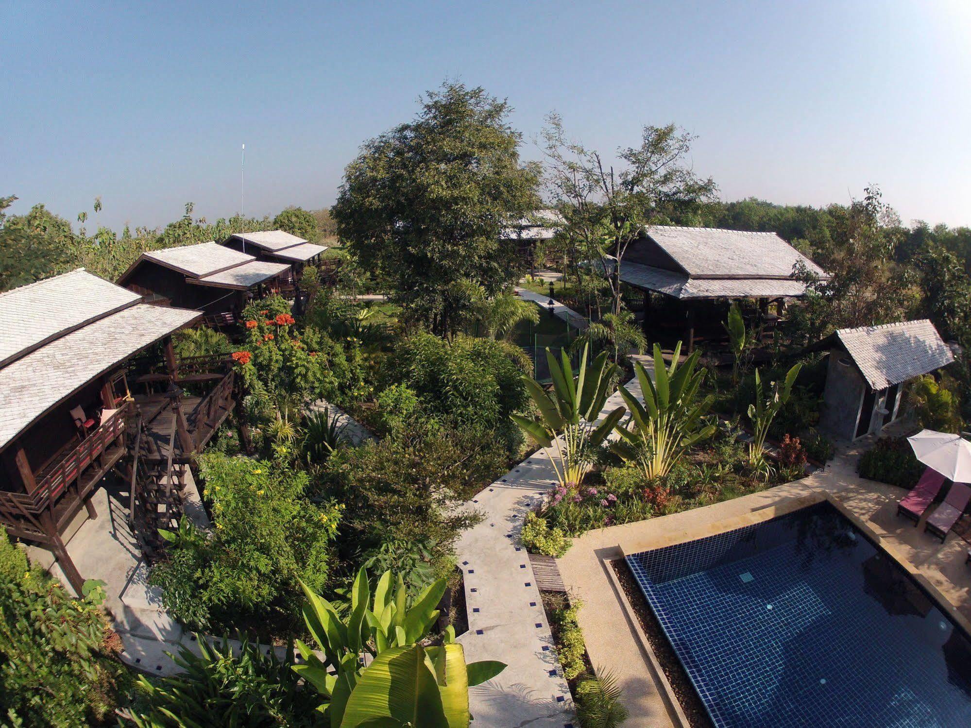 Little Village Chiang Mai Hang Dong Exterior photo